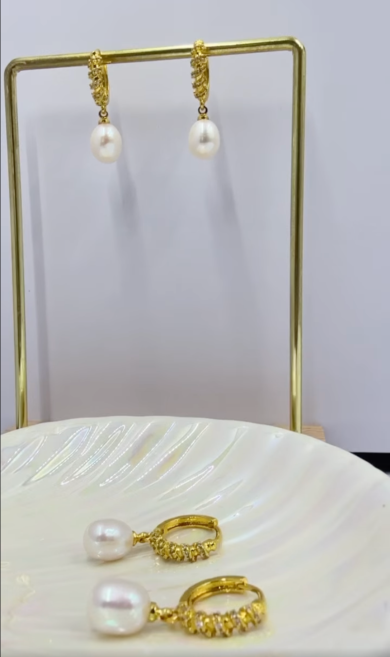 Sparkle Huggie Rice Pearl Drops