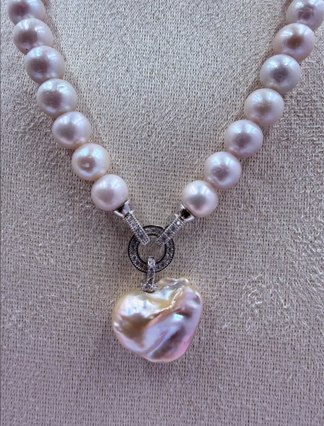 Blush Elegance — Freshwater Pearl Necklace